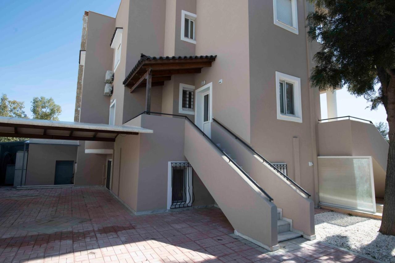 Helios: Charming Beach Home Next To Crystal Waters Nea Makri Exterior photo