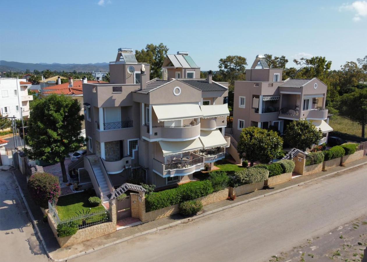 Helios: Charming Beach Home Next To Crystal Waters Nea Makri Exterior photo